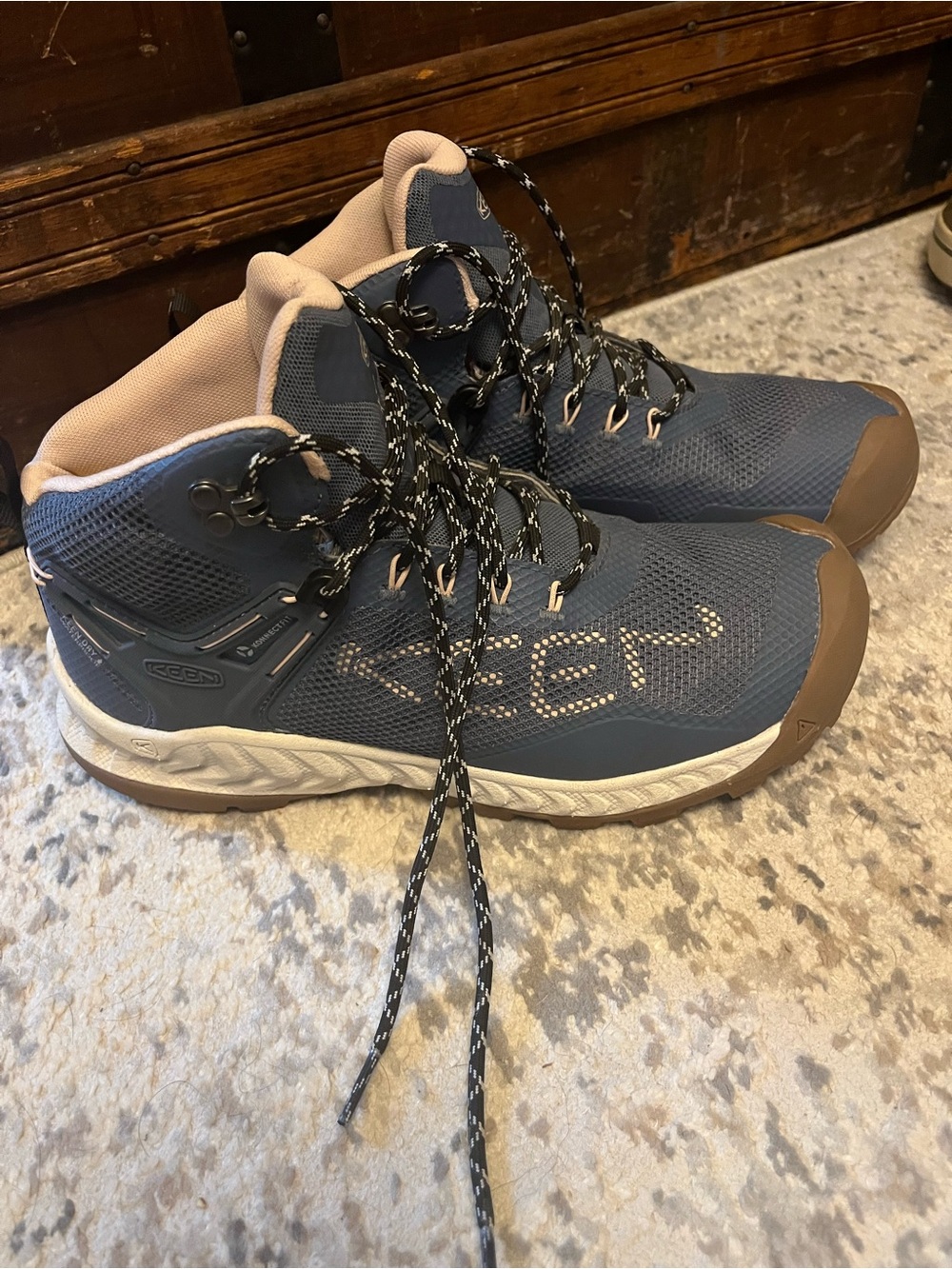 KEEN Blue and Tan Lace-Up Hiking Boots